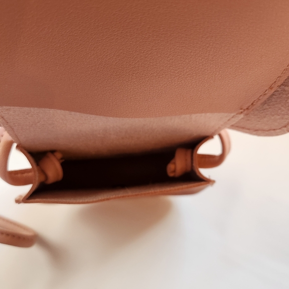 Disney Minnie Mouse Crossbody Purse Handbag Pink And Red Bow NWOT - Picture 7 of 13